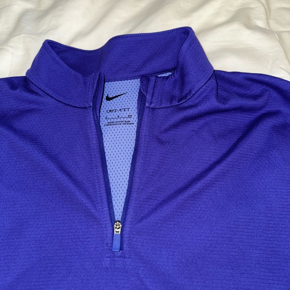 Nike dri-fit quarter zip. Very lightly used, women’s small. - Picture 2 of 3